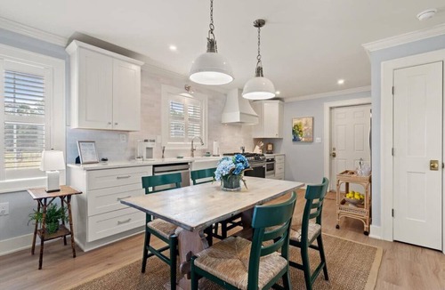 Johns Island Cottage | The Coastal Cottage; near golf, marina, dining and shopping