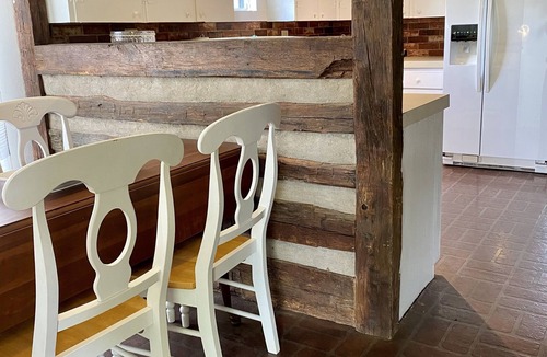 Centerville House | The Farm Cottage-close to two state parks