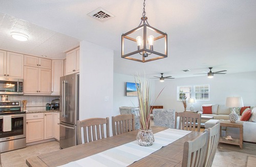 Englewood Villa | The Great Escape - Beautiful 2 bedroom, 2 bath villa