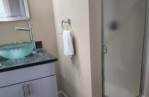 Harleston Village Apartment | The True Charleston Get-away!