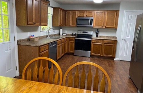 Sardis House | This home is close to Sardis Lake, Batesville, Oxford, Senatobia, and Southaven.