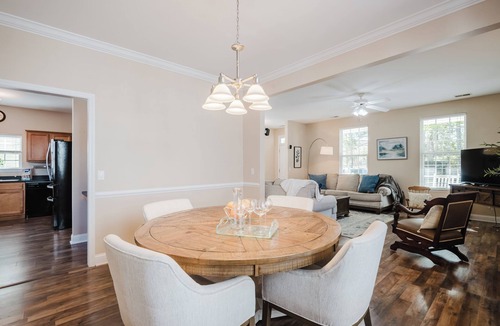 Bluffton House | Tide and Time Again charming 3-bedroom coastal home in historic Old Town Bluffton