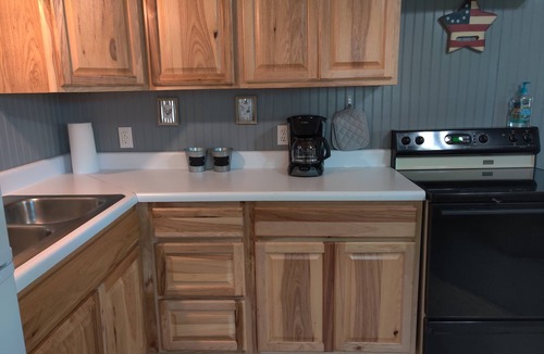 Western Grove Cabin | Tiny House on the Farm: Watch Farm Animals, Near Buffalo River