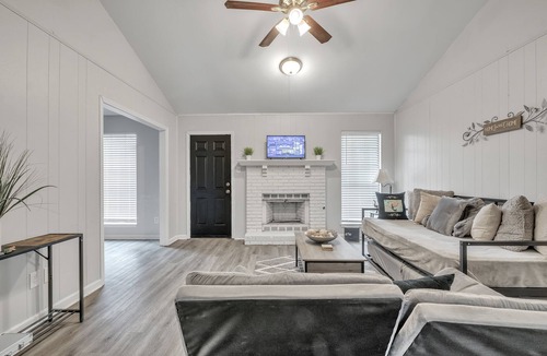 North Little Rock House | Tranquil Escape 3 Bedroom Home by RedAwning