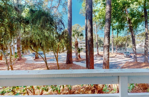 Folly Field Condo | Updated, ground-floor island condo with pools, hot tub & tennis - steps to sand