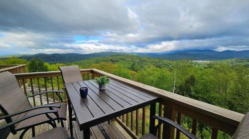 Campton House | Valley View 4 Campton White Mountain Condo With Views