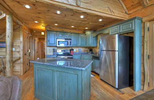 Raccoon Ridge Cabin | View From The Top - Aska Adventure Area