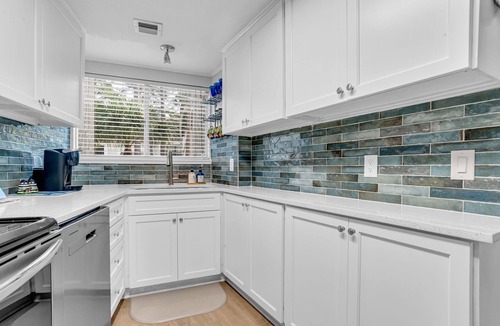 Hilton Head Island Condo | Walk Right Out to Pool Book Summer Visits July and Aug. nights still Available