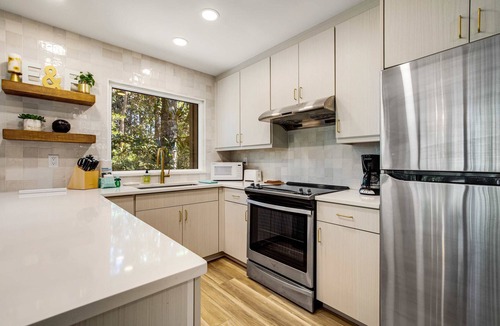 Ocean Ridge House | Walk to Beach 2BR with loft Condo on Beautiful Edisto Beach, SC