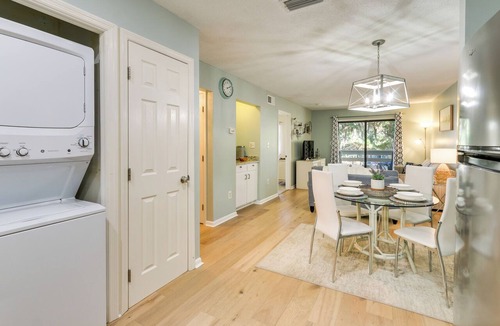 Folly Field Villa | Walk to Beach: Hilton Head Condo w/Pool Access