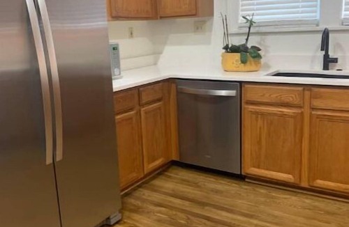 Hillcrest House | Walk to War Memorial 3-Bedroom REMODELED Home in Heart of Hillcrest