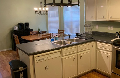 National Hills House | Walking Distance to Masters, 3 Parking Spots, 3/2 with comforts of home