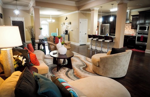 Sherwood House | Warm, Cozy, & Peaceful 3-bedroom house with AC in charming Sherwood