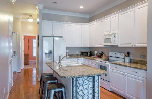 Waters Edge House | Water's Edge 103 - Bright 3BR/3BA Townhome - Pool - Fishing Dock