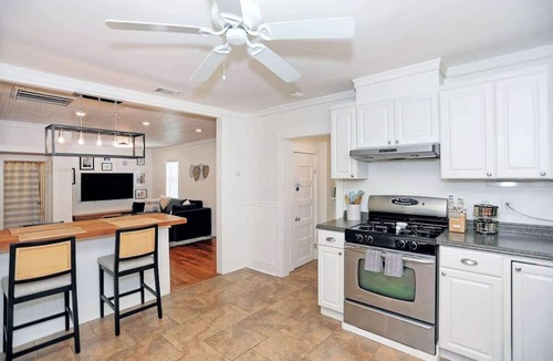 Whitemarsh Island House | Waterfront Bungalow in Thunderbolt near Savannah