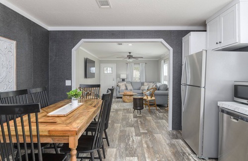 Seabrook Cottage | Waterfront Cottage 3 Bedrooms