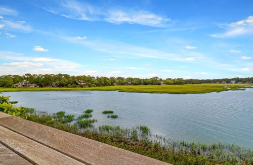 South Beach Villa | Waterfront Four Bedroom Townhome ~ Stunning Views ~ Porch with Water View