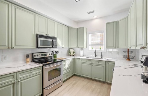 North Charleston House | Waterfront Retreat! 2 Homes, 8BR 10Min->DT & Beach