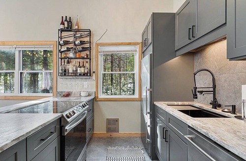Campton House | White Mountains Chic Chateau: Updated 3BR+Loft, Sauna, Fireplace & Resort Perks