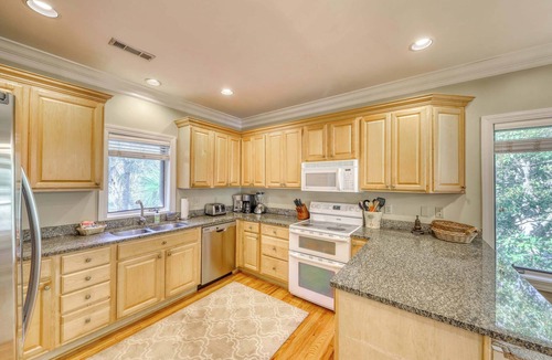 Vanderhorst Plantation House | Woodsy Home with Peaceful Surroundings & Pool Near Golf & Tennis