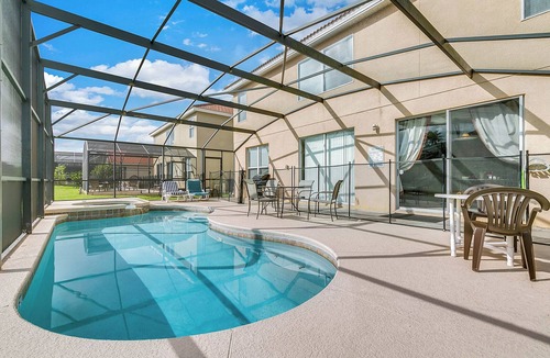 Solana House | Work & Play Here-Gated Resort Villa-5 Masters-Private Pool-Free Wifi-Near Disney