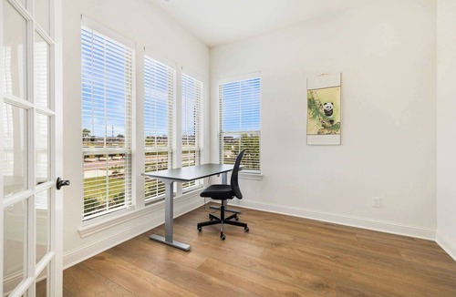 Rogers House | Zen Spot-4 mi to Promenade & Amp-Private Office