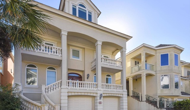 14 Collier Beach, Oceanfront, Pool, Elevator, Free Golf