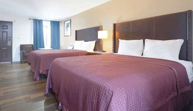 2 Modern Rooms | San Augustine Getaway: 2 Full Beds Non-Smoking Room. in San Augustine County