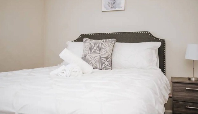 2Bed 2bath Luxury Bay Resort Wifi+Pool+FreeParking in Tampa