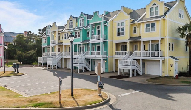 2BR Sea Glass Castle at Cambridge Cove in Bermuda Bay in Kill Devil Hills