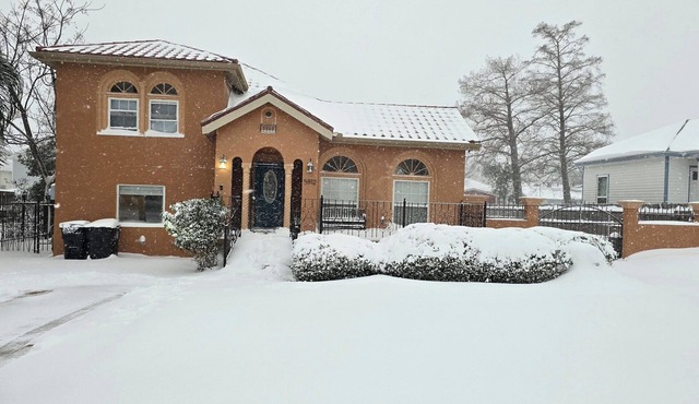 3-bedroom house in awesome New Orleans with AC, WiFi, living room and den.