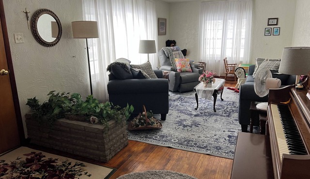 3bd home in Mt. Pleasant; near festivals, biking, skiing. in Mount Pleasant