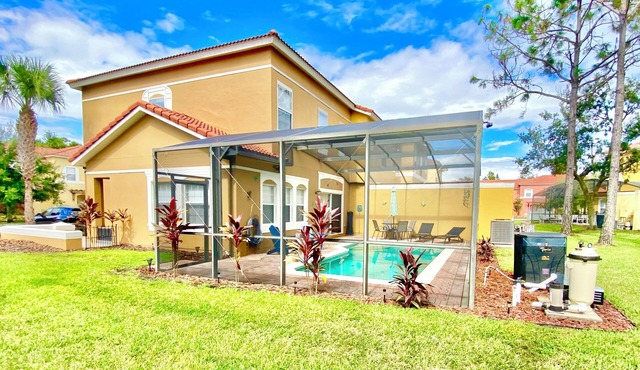 4 Bed Pool Villa at Beautiful Terra Verde Resort close to Disney and Universal