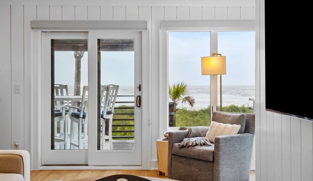4319 Windswept- Oceanfront Villa! Beautifully Renovated! Spectacular Ocean View!