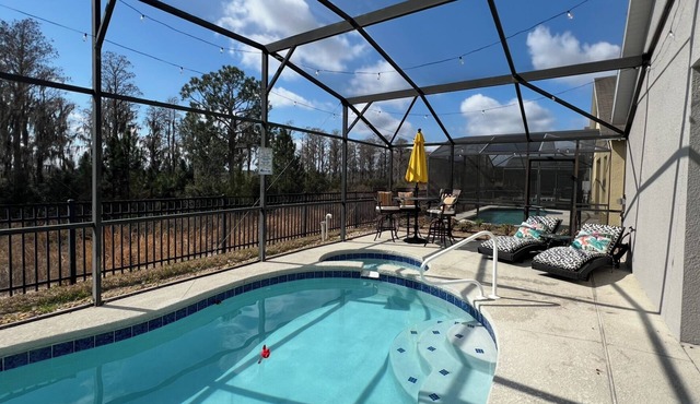 5 Bedroom 4 Bath Private Villa with Own Pool/Spa near Disney & Nature Trails!