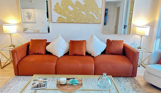 5-Star Location w/City Views 2BD/2BA w/King Beds
