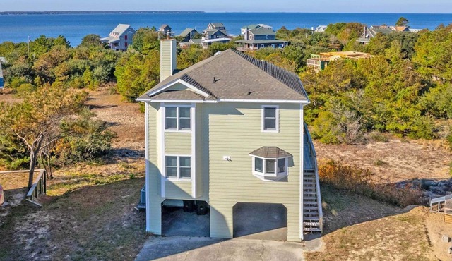 506 Gorgeous Sunset Views Over the Water