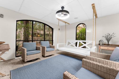 5505 Cypress Cottage