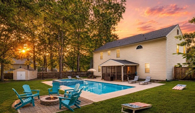 5BR | Heated Pool, Hot Tub, Fire Pit & Backyard