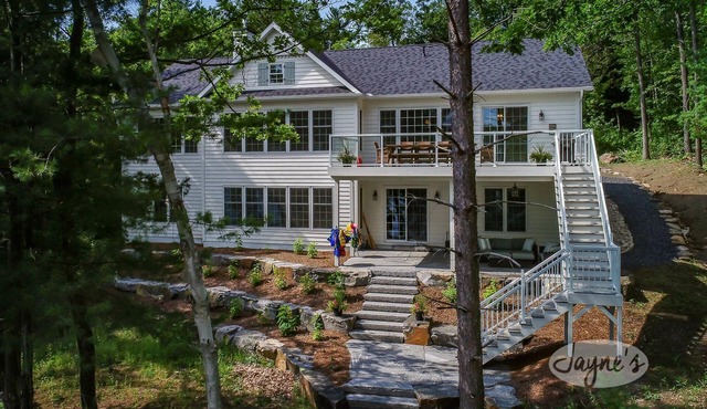 7Bdrm, 4Bath Dreamy Cottage on LOB. Games Room! All Day Sun! in Dwight