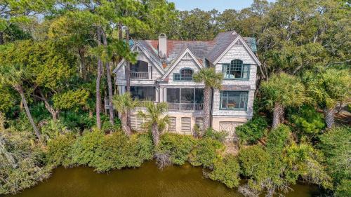 804 Osprey Cottage Ln