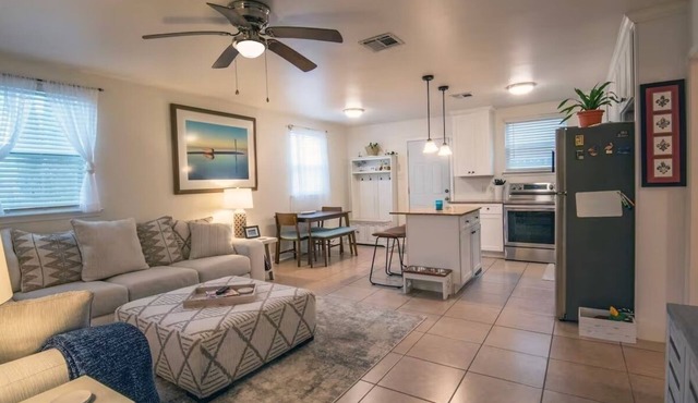 Adorable 2bd/2ba Home w/Yard in Gentilly