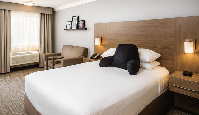 Affordable Accommodation in Signature Temecula! Onsite Pool, Free Parking in Temecula