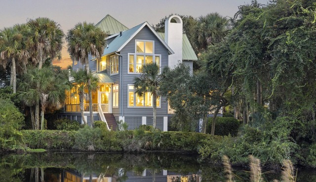 Amazing 3BR home at Turtle Beach! Great views! Across from community pool!
