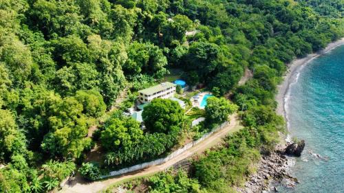 Authentic St, Lucian Experience at Prestigious Villa - Colibri Cottage villa in Soufrière