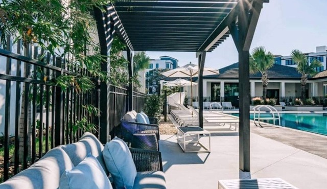 Barsala l Stunning 3BD with resort-style pool in Tampa