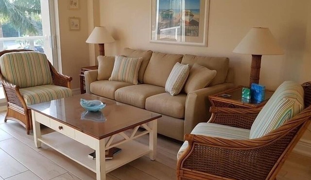 Beachcomber unit 205