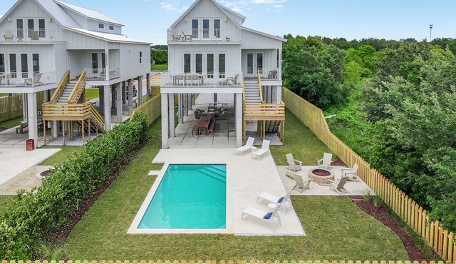 Beachfront Oasis - Private Pool + High End Finishes in Pass Christian