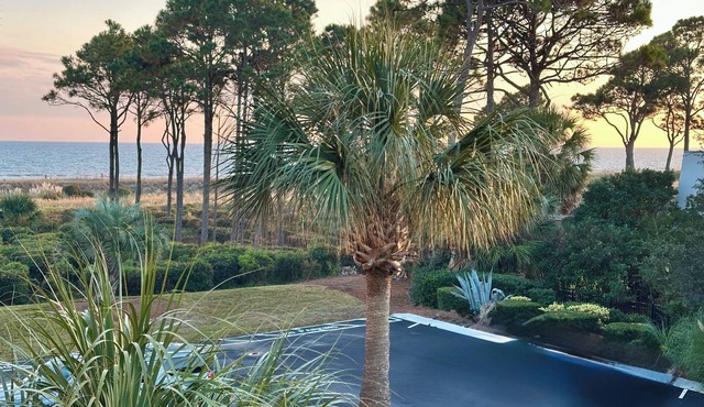 Beautiful Couples Retreat Oceanview w/new bikes&Chairs