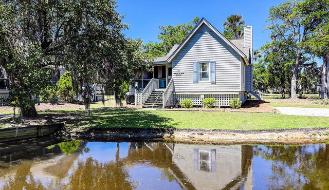 Beautiful Dog-Friendly Home w/Wonderful Golf Course Views, Free WiFi, & A/C